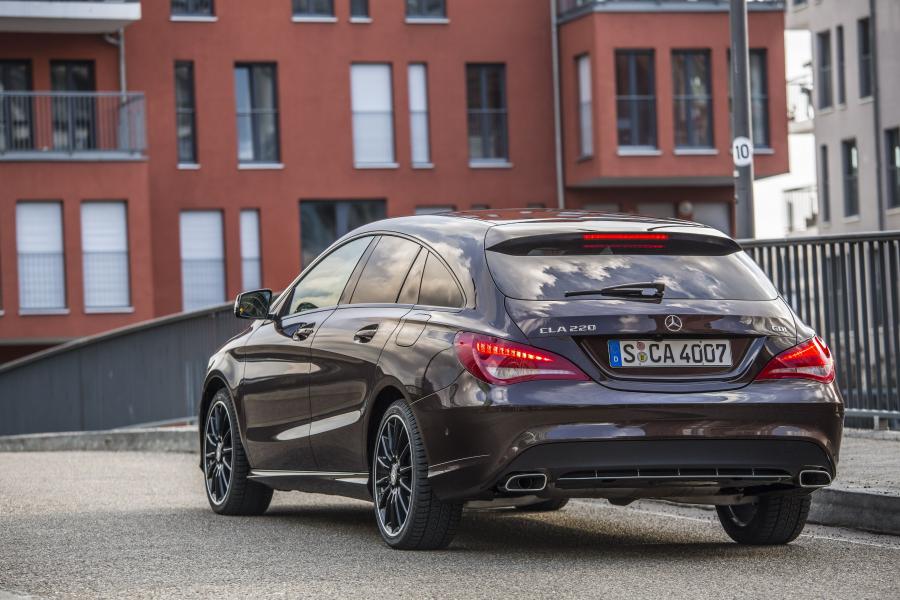  Mercedes-Benz CLA220 CDI Urban Shooting Brake 2015 года  (фото 5 из 7)